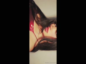 noorben: Showing off ass