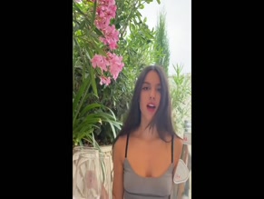 oliviarodrigo cleavage cam