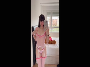 eeloiseevans sexy pink lingerie showing butt and cleavage