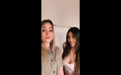 Madison Beer bra flash