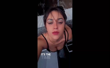 Elizabeth Raya showing her sexy cleavage