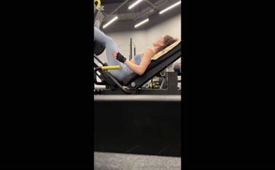 victoriaviavipp Leg Press and Deadlift Ass Display