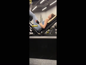 victoriaviavipp Leg Press and Deadlift Ass Display