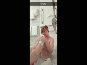 mandyfrizzle: Full Bath Scrubbing Exposed HD