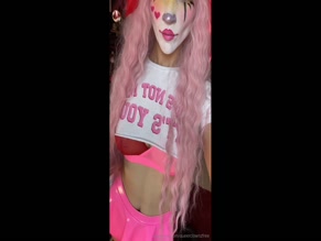 Queerclownzfree clown tits reveal
