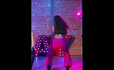 Madison Pettis Ass Shake Dance