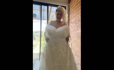 doctorsybilfavourites Wedding Dress Tease and Naked Reveal