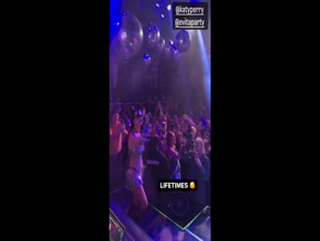 Katy Perry Ass Cheeks Club Performance