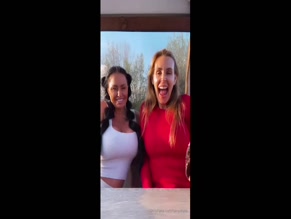 tanyatate She shows her tits