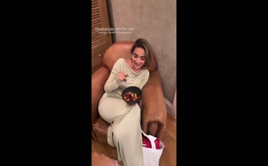 Frankie Bridge Potpourri Prank