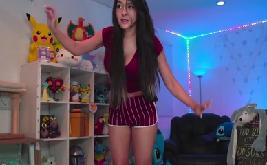 Daniela Azuaje body tease in sexy shorts