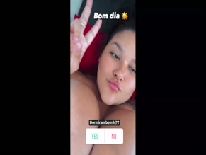 Clarahmartins topless peace sign bed selfie