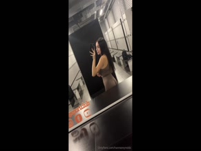 hannareynolds ass selfie gym locker room