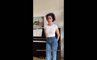 Ilana Glazer See-Through Shirt Nipple Slip