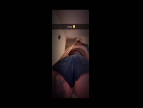 jocelynnevares ass shaking close up view