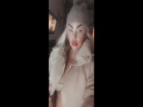 Mercedes Twitter Milf Bra Reveal