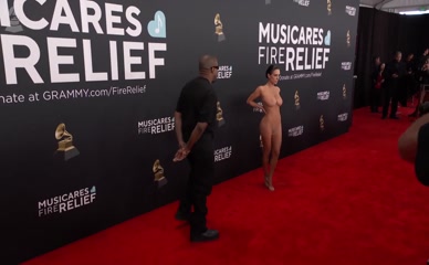 Bianca Censori Nude Red Carpet