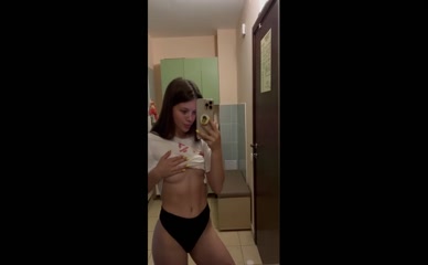 Dash_Milash lifts shirt to expose nipples