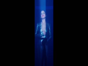 Selena Gomez cleavage deep V