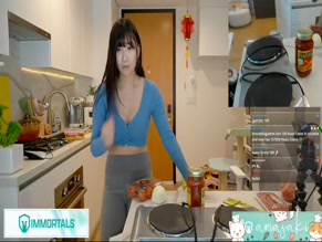 AriaSaki low-cut top cleavage visible