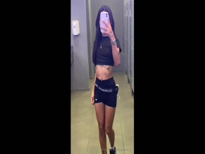 jujubestts Ass and Tummy Selfie
