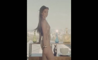 Hailee Steinfeld nude ass flash
