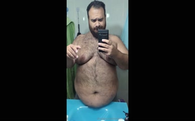 reneketon91 belly jiggle