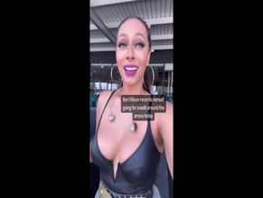 Keri Hilson Cleavage Reveal