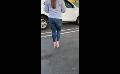 marriedandheelsof sexy ass in jeans and high heels