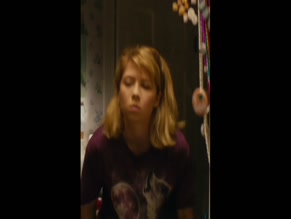Jennette McCurdy bra panties striptease