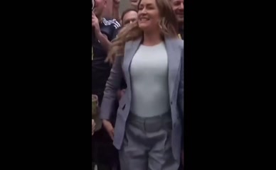 Laura Woods00:00 Erect Nipples