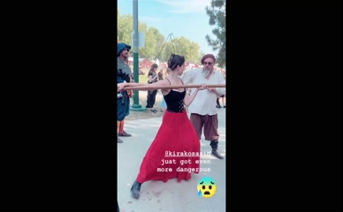 Kira Kosarin pole dancing fail.