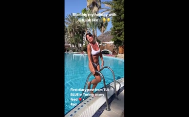 Davina McCall Bikini Poolside Abs Flex