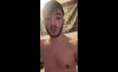 Qwikboi's Bare Belly Rubdown