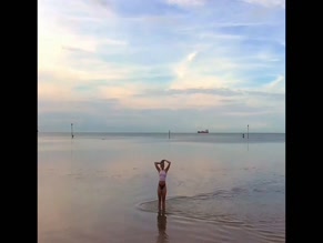 Ella Eyre nude ass beach walk.