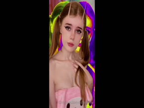 kiwi_lichee topless tongue play