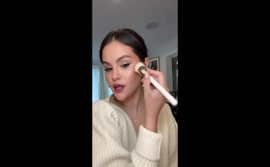 Selena Gomez Makeup Fail