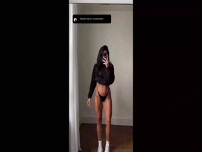 Leah Shutkever Thighs Underwear Mirror Selfie