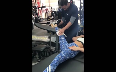 Kate Beckinsale Leg Stretch.
