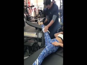 Kate Beckinsale Leg Stretch.