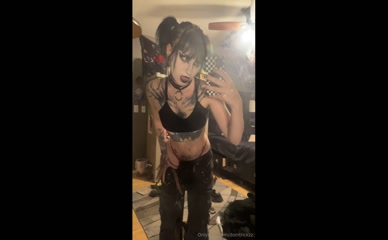 domtrickzz exposes bra and thong