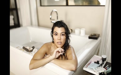 Kourtney Kardashian Bathtub Vape.