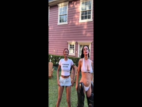 katyperry bikini dance