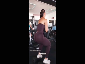 Sofia Yunes hot ass workout in tight leggings