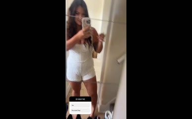 Charlotte Craig's Cameltoe Outfit Check