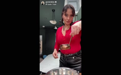 Gizzi Erskine Pancake Tits