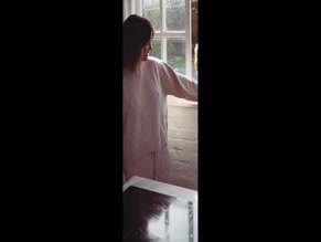 Frankie Bridge dog window POV