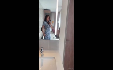 Milagra dress flash mirror selfie.