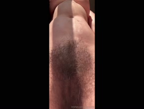 melykinzzz98: boobs and hairy pussy