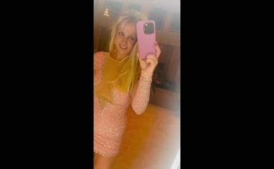 Britney Spears crotch flash